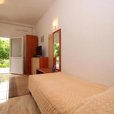 Apartment Butkovic