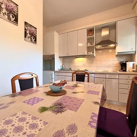 Apartment Butkovic